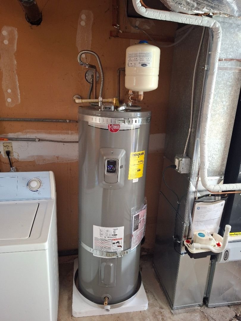 Water heater installation by Royal Flush Plumbing in Pierce County, WA, photo 13